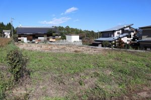 箕輪町　沢区（長田）　売地　190万円